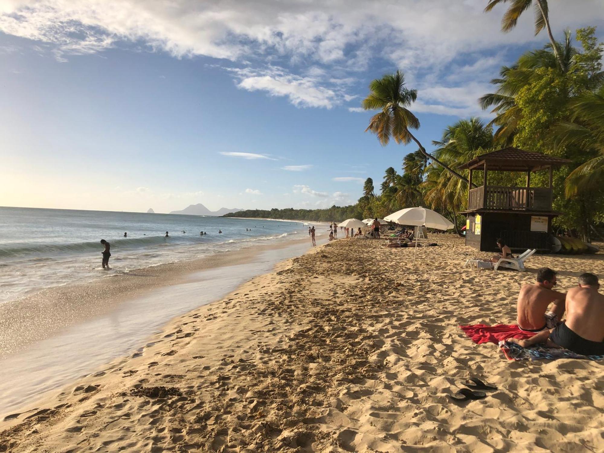 Beau T4 Refait A Neuf Proche Plage サンタンヌ エクステリア 写真